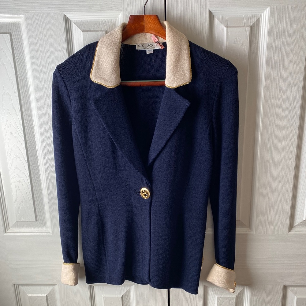 St. John Blue and Cream Knit Blazer with Elegant Contrast